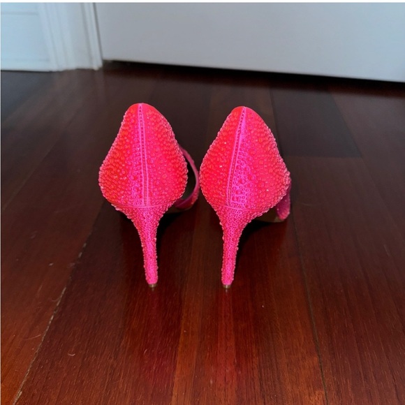 INC bal - Picture 3 of 4